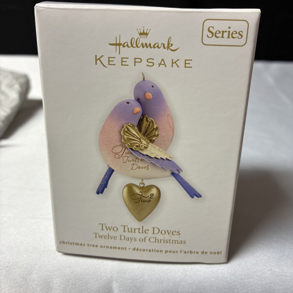 Hallmark Keepsake Two Turtle Doves 12 Days of Christmas 2012 Ornament w/ Box - Picture 7 of 9